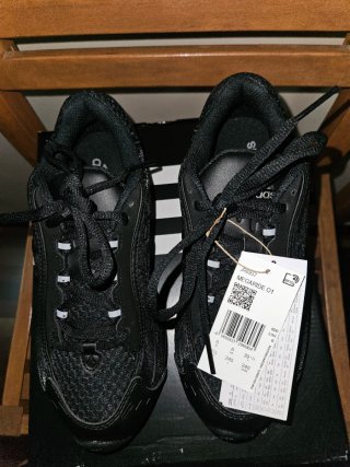 Adidas Megaride JR6937 Talla 39 Negro