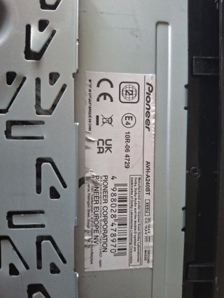 Radio 2DIN Pioneer AVH-A240BT Cables