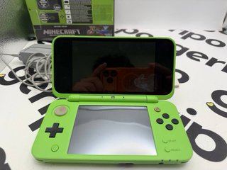 New Nintendo 2DS XL Minecraft Creeper Edition