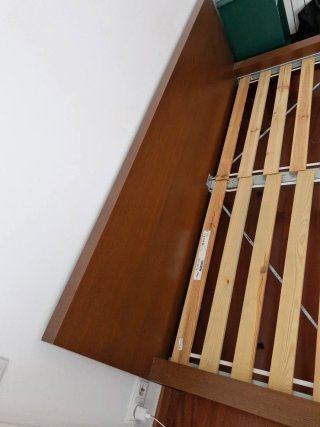 Estructura cama con cabecero