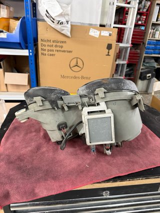 Faro Xenón Hella Mercedes ClaseE W210 Original OEM