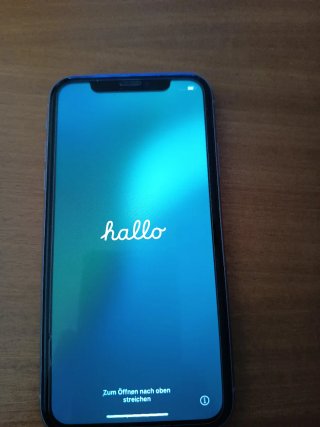 iPhone 11 128GB Morado + Cables + Fundas protec.