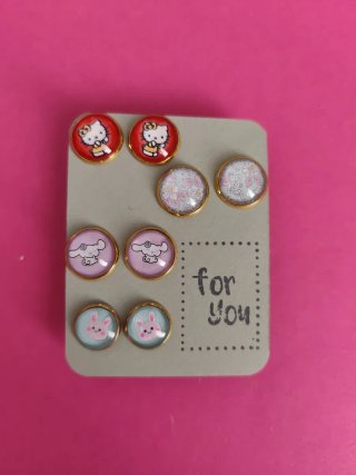 Pendientes Sanrio variados