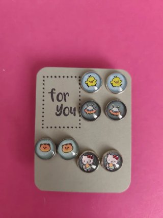 Pendientes Sanrio variados
