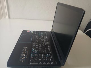 Portátil Gaming Acer Predator Helios 300
