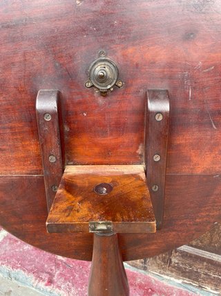 Velador de madera plegable