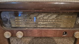 Radio Invicta Vintage + Elevador Salabé