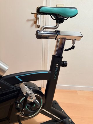 Bicicleta Estática Cecotec Negra y Azul