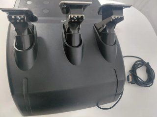 Volante Logitech G923 com Shifter