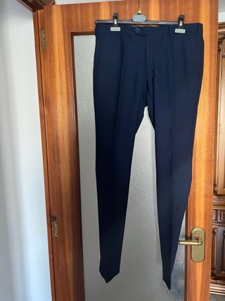 Traje de caballero azul marino