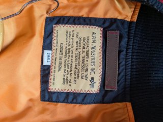 Cazadora Alpha Industries MA-1 TT Negra Talla S