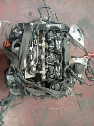 Motor 1.6 TDI CLH SEAT VW SKODA