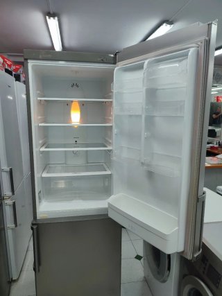 Nevera combi marca LG 190/60cm clase A+ con garant