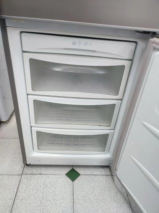 Nevera combi marca LG 190/60cm clase A+ con garant