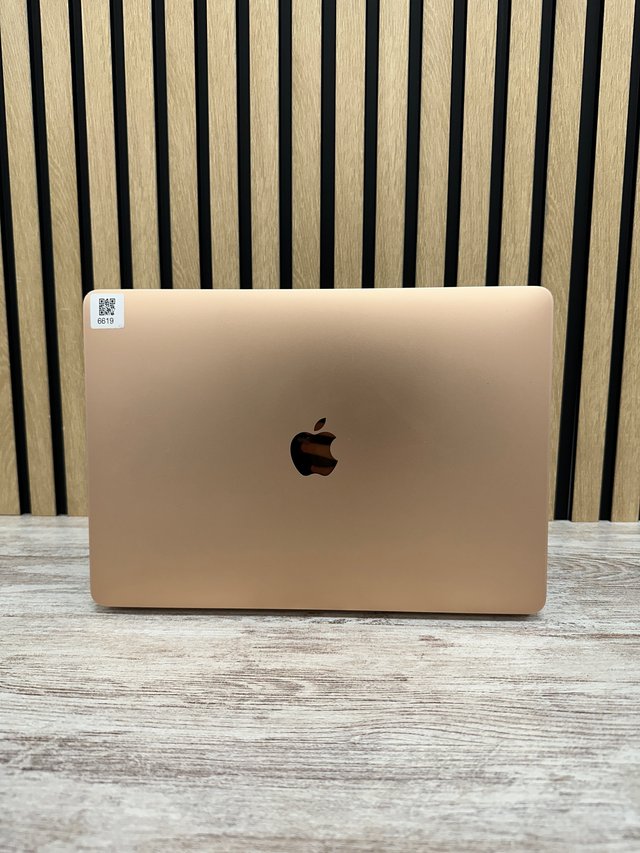 MacBook Air 13" 2020 i3 8gb 256gb SSD