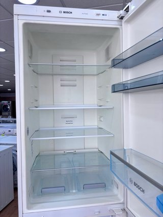 NEVERA BOSCH 2MTS NOFROST A+++. SEMINUEVO