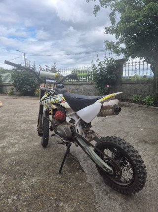 Pit Bike 140cc Motocross Blanca y Amarilla