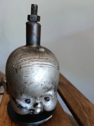 Molde de cabeza de muñeco antigua de níquel
