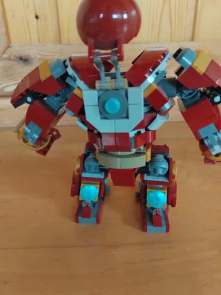 Lego Marvel Hulkbuster 76247