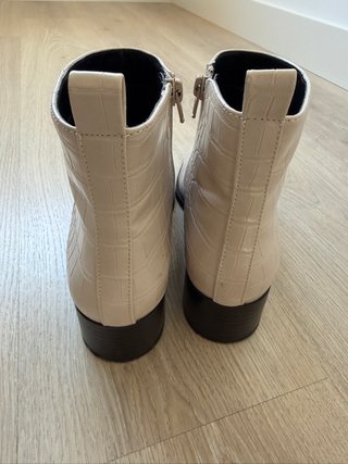 Botines Beige Cocodrilo Talla 38