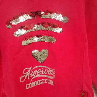 Camisola infantil vermelha com lantejoulas