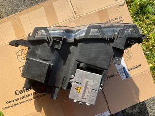 Faro derecho xenón  bmw e46
