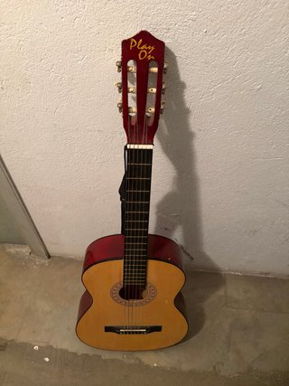 Guitarra Española Play On como nueva