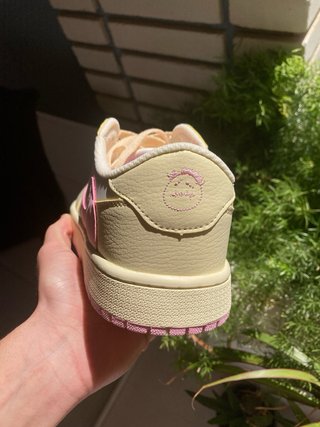 Nike Travis Scott Shy Pink Talla 43