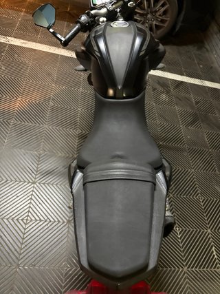 Yamaha MT-125 Negra