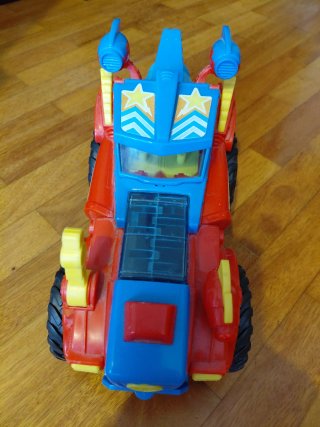 Coche Superthings Rojo y Azul