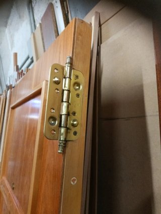 Puerta blindada madera usada