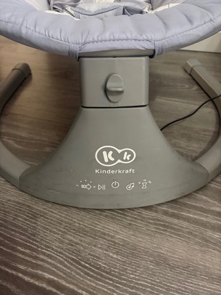 Columpio Kinderkraft gris con peluches