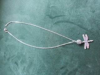 Colgante de libélula