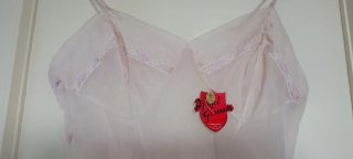 Ropa vintage azul, rosa, blanco
