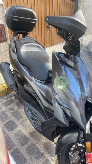 Zontes Maxi Scooter Negra