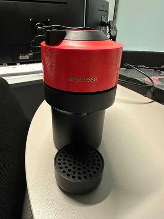 Máquina café Nespresso Vertuo Pop Vermelha