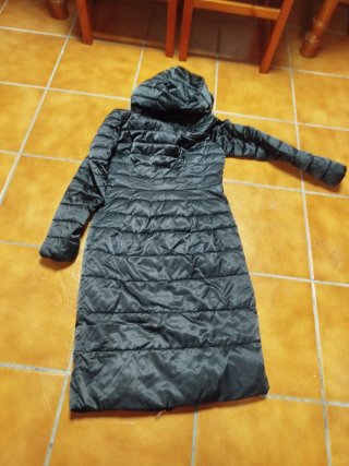 Abrigo acolchado largo Massimo Dutti negro