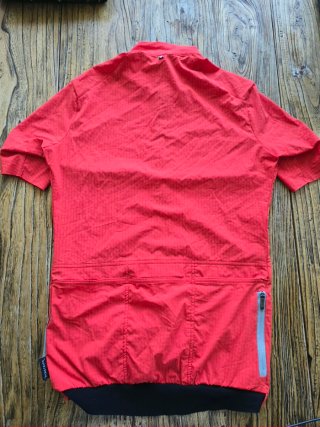Q36.5 Maglia Pinstripe Rossa Taglia M