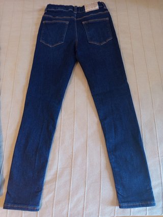 Vaqueros niña de corte slim 140 cm