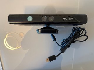 Xbox 360 Slim + Kinect + Call of Duty MW2