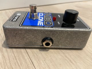 Electro-Harmonix Neo Clone Chorus Pedal