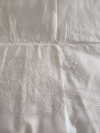 Juego Sábanas  lino Bordadas