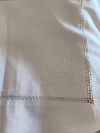 Juego Sábanas  lino Bordadas