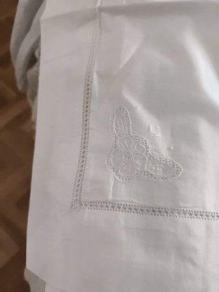 Juego Sábanas  lino Bordadas