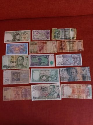 Lotto 40 banconote del mondo !!!