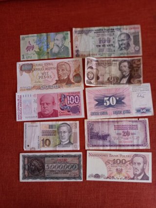 Lotto 40 banconote del mondo !!!