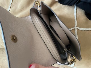 Bolso bandolera Guess rosa beige