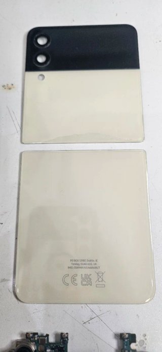 Ricambi per Samsung Galaxy Z Flip 3