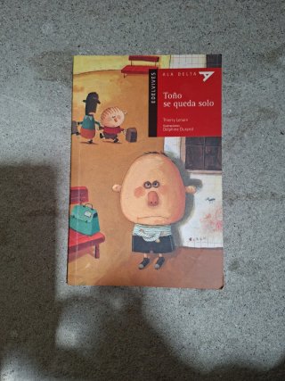 Toño se queda solo