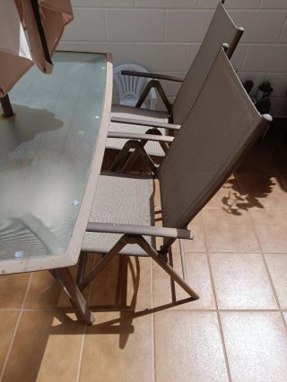 Conjunto Mesa y  4 Sillas Exterior